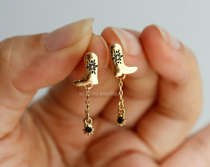Dainty Cowgirl Boot Dangle Studs, Spur Drop Earrings Cowboy Western Aesthetic, Gold Minimalist Country Jewelry, Bridesmaid Bestie Her Gift