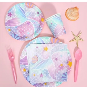 Juego de 96 platos de cumpleaños de sirena