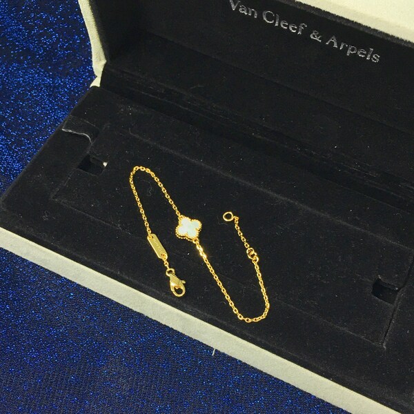 VCA Vintage yellow gold White Mini cloverleaf Bracelets