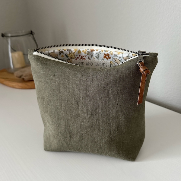 Small Linen Bag in Olive Green. Minimalist linen makeup bag, Cosmetic bag, Travel bag, Mother's Day Gift.