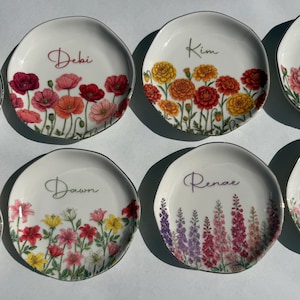 Personalized Watercolor Birth Month Flower Ring Trinket Dish | Birthday Jewelry Dish | Wedding Bridesmaid Gift image 7