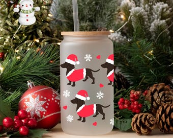 Dachshund Santa Hat Glass Tumbler Cup | Pretty Dog Holiday Iced Coffee Cup | 16 oz/20 oz | Cute Xmas Cup | Book Club Gift
