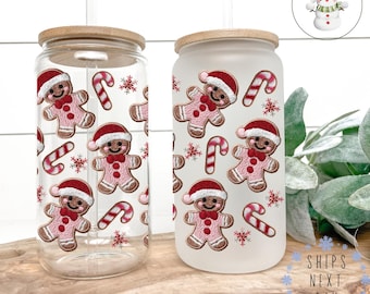 Faux Embroidered Gingerbread Man Christmas Glass Tumbler : Custom Holiday Iced Coffee Cup (16/20 oz)