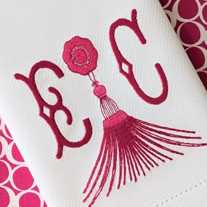 Monogrammed Guest Towel, Personalized Tea Towel, Hostess Gift, Housewarming Gift, Wedding Shower Gift, Bar Cart