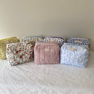 Small Quilted Zipper Pouches