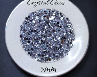 Crystal Clear Rhinestones Resin, 5mm, sparkles like a diamond. 21 grms per bag. Use on Tumblers, Nails, Embellishments, crafts and gifts.