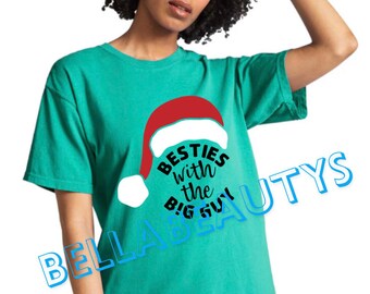 Besties con el gran chico (Navidad), camiseta de vinilo, camiseta de vinilo personalizada, idea de Navidad, camiseta navideña, camisa personalizada, camiseta personalizada, vinilo