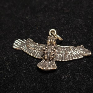 Owl with outstretched wings, sterling silver approx. 1 in