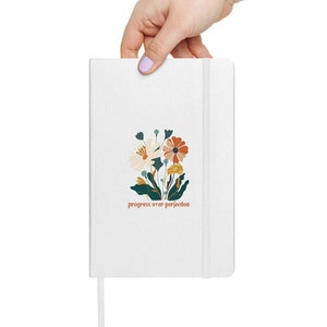 Caderno de capa dura | Progresso acima da perfeição | Diário de Meditação e Motivacional