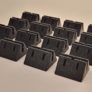 16 clip antigraffio per piedini da pavimento per recinto per cani e cuccioli in filo metallico nero, accessorio per canile - Utilità pratica e utile stampata in 3D