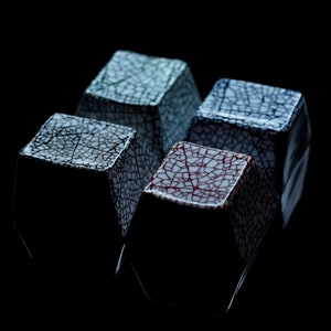 Ice Crack Series Artisan Keycap for Cherry MX Mechanical Gaming Keyboards, Personalized Gift