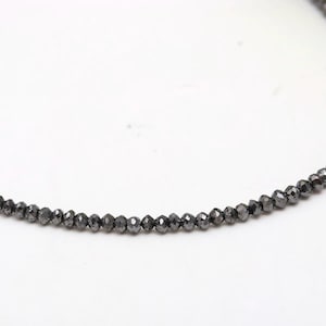Collana con rondelle di diamanti neri: perle sfaccettate, chiusura in argento sterling