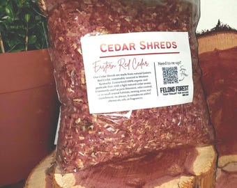 Eastern Red Cedar Shreds – Natural Aromatic Sawdust, 1 Gallon