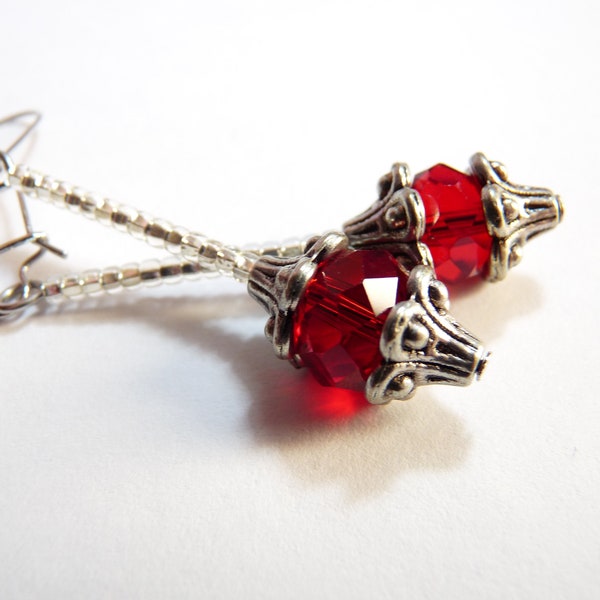 Gothic Pendel Ohrringe silber rot funkelnde romantische Ohrhänger sinnlich und auffallend