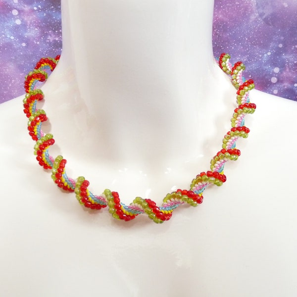 Regenbogenkette gehäkelte Perlenkette Glasperlenkette Spiralkette bunt Häkelschmuck Halskette farbenfroh flippig Lebensfreude Gute Laune
