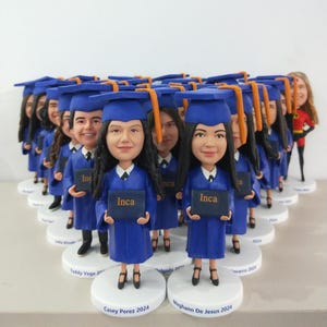 graduation bobblehead ，graduation bobble heads ，graduation gifts for boys ，college graduation gifts for him，good graduation gifts for guys