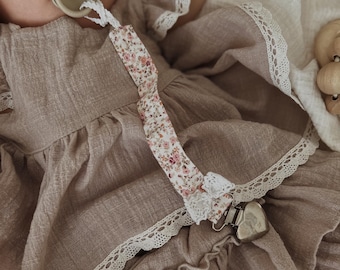 Patrón de costura para sujetachupetes con volantes, accesorio para bebé DIY (descarga digital)