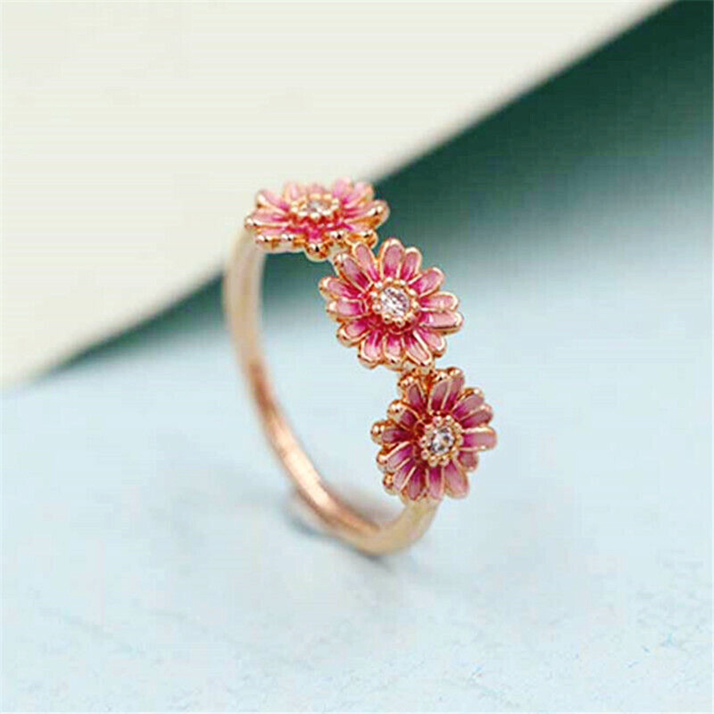 Pink daisy flower trio ring pandora deals