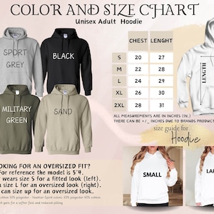 Op de afbeelding: Kleur- en maattabel voor unisex hoodies voor volwassenen. De tabel toont borst- en lengtematen in inches voor de maten S tot en met 2XL. De afbeelding toont hoodies in de kleuren sportgrijs, zwart, legergroen en zand. Er is ook een maattabel voor een oversized pasvorm.