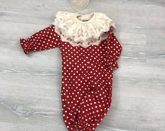 Handmade Red White Clown Outfit for Kids - 1st Quality Fabric - Customizable Costume with Hat for Cosplay Events