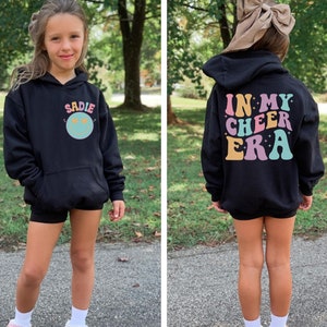 In meinem Cheer Era Sweatshirt, personalisierter Cheerleader Hoodie, benutzerdefiniertes Cheer Shirt, Mädchen Cheerleader Sweatshirt, Jugend Sweatshirt, Cheer Geschenke