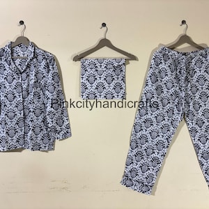 Ikat Print Cotton Pajama Set: Handmade Women&#39;s PJs