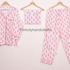 Bridesmaid Gift Bridesmaid Floral Pajama Set Pajama Set | Customizable PJs | Pure Cotton Pajamas | Bridesmaid Pajama Set | Bridesmaid Gifts