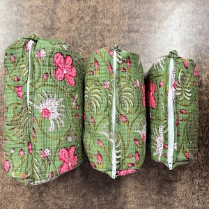 Set di 3 borse da toeletta in cotone trapuntato con stampa a blocchi, organizer per cosmetici vintage, regalo di festa, trucco da damigella d'onore da donna in stile boho, borse con stampa floreale