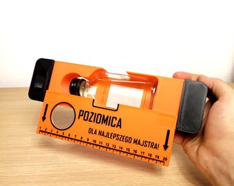 Funny Spirit Level with Bottle Slot | Gag Gift for Men | Handyman Gift | Construction Worker Present | Mini Bottle Holder