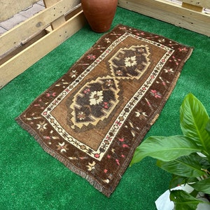 Vintage Kars Mini Rug, 2x3 Door Mat Rug, Turkish Mini Rug, Oushak Mini Rug, 2x3 Anatolian Rug, 2x3 Mini Rug, Wool Door Mat, Soft Door Mat