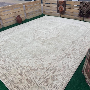 10x13 Neutral Persian Rug, Vintage Heriz Rug, Antique Bedroom Rug, Pale Handmade Rug, 10x13 Hand Woven Rug, Dining Room Rug, Faded Area Rug