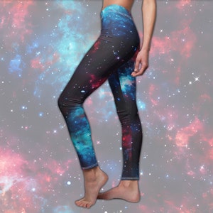 Red & Blue Nebula Women&#39;s All-Over Print Casual Leggings - Galaxy-Print Space Leggings Spandex Yoga Pants Bottoms for Cosmic Queens