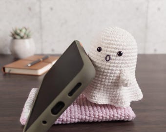 Halloween Crochet Phone Stand, Handmade Halloween Phone Holder, Cute Spooky Desk Decor, Yarn Phone Rest, Unique Halloween Gift, Cozy Decor