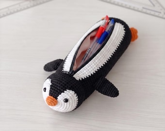 Handmade Crochet Animal Pencil Case, Cute Animal Pencil Pouch, Zipper Pen Holder, Yarn School Supply Bag, Unique Gift for Students