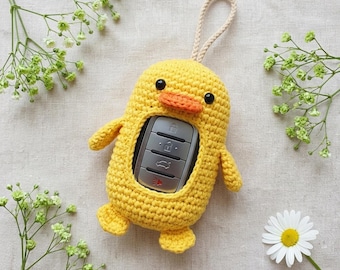 Adorable funda para llave de coche con forma de pato amarillo, protector de llave hecho a mano con ganchillo, bonito accesorio de coche con forma de animal amigurumi, regalo único para mujeres.
