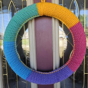 Minimalist modern multi color wreath crochet