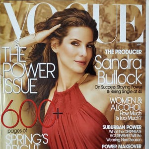 couverture vintage du magazine Vogue américain de mars 2005 Sandra Bullock