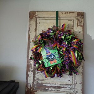 Silly spider Halloween wreath, Halloween wreath, spider door décor,