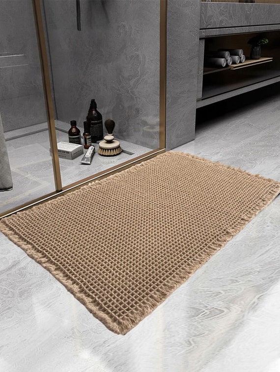 SHIMOH Waffle Bath Mat, Super Absorbent Non-Slip Bath Mat For Bathroom Floor, Machine Washable Bathroom Rugs With Tassels, Rubber Backed