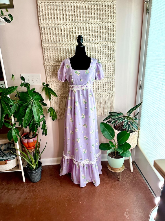 green emerald velvet dress Women's Vintage Western Cowgirl Maxi Dress Long Sleeve Sexy Deep V Flowy  Long Dress Fall Casual Dress,Black,S at Amazon Women's Clothing store