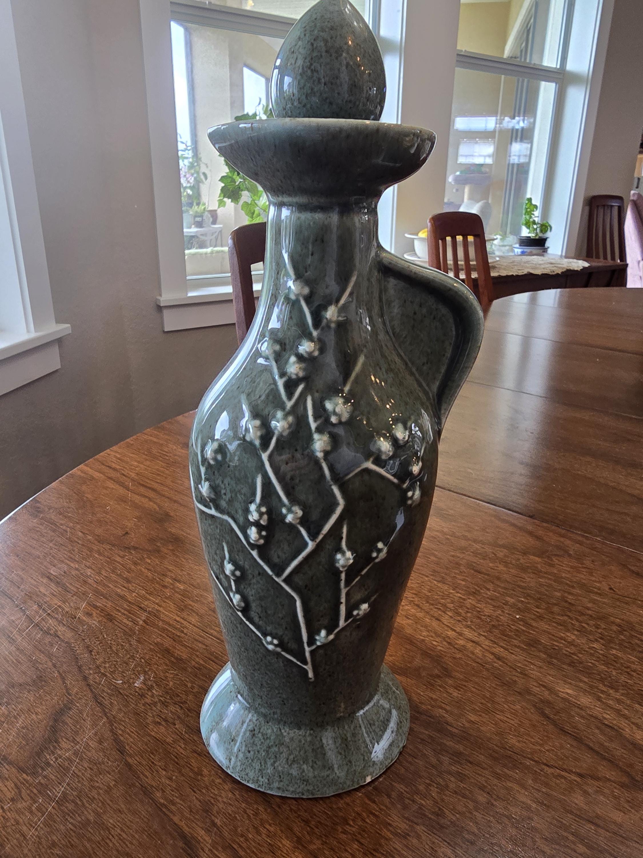 Genuine Regal China Handcrafted Decanter James B Beam Distillery