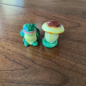 Frog and Mushroom salt and pepper shaker