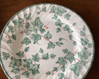 Barratts Fine Tableware Dinner Plate  Leaves, Vines, Green, White made in  England