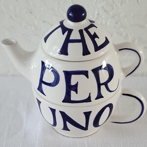 The Per Uno Teapot  (Vintage)