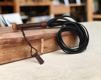 Heavy Leather Flogger – Thick Thuddy Tails – Wooden Handle with Leather Grip – Trainer Whip