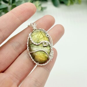 Labradorite Crystal Pendant, Labradorite Crystal Necklace, blue Labradorite necklace, Green Labradorite Pendant, Wire wrapped crystal