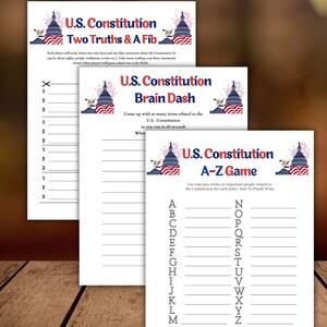Könnte beinhalten: Ein dreiseitiges, druckbares Spielset über die US-Verfassung. Das Set enthält Spiele mit den Titeln "Two Truths & A Fib", "Brain Dash" und "A-Z Game". Jede Seite zeigt ein patriotisches Design mit dem Text "U.S. Constitution".