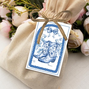 Blauwe chinoiserie-cowgirl-cadeautag, Coastal Cowgirl-bedankkaartjes, blauwe toile strik en laarzen ontwerp, blauwe en witte western toile cadeau/bedankkaartjes