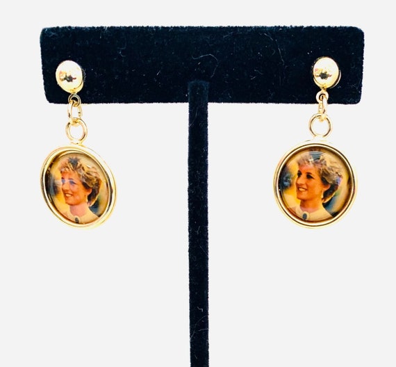 Vintage Princess DIANA Of Wales Photo Earrings 19… - image 3