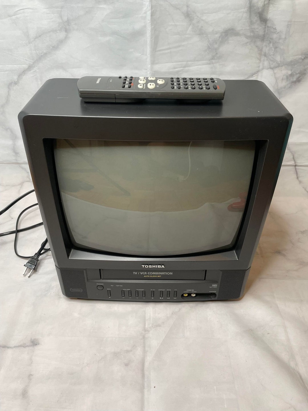 Toshiba Tv/vcr Combo 13 Color CRT TV Retro Gaming Etsy Canada